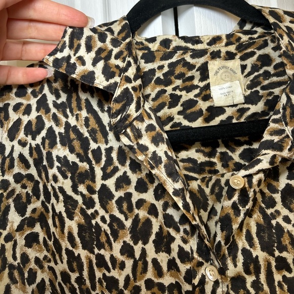 J.Crew The Perfect Shirt - Animal Print Button-up Leopard Shirt Fit in Size 4 - Picture 9 of 9
